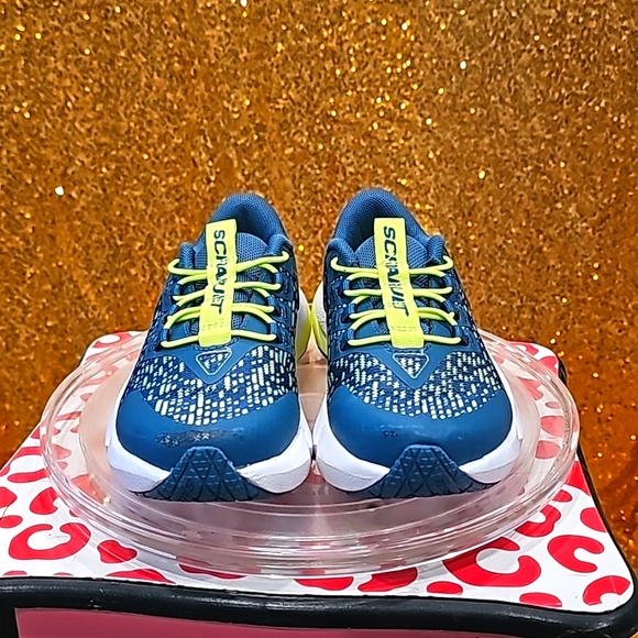 Under Armour Other - C Under Armour BPS Scramjet 5 Running Shoes Size 1Y Teal/Green/White
